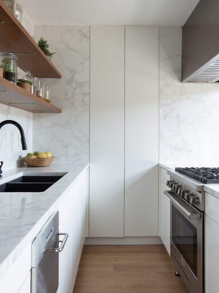 elegant minimalist timeless white quartz backsplash