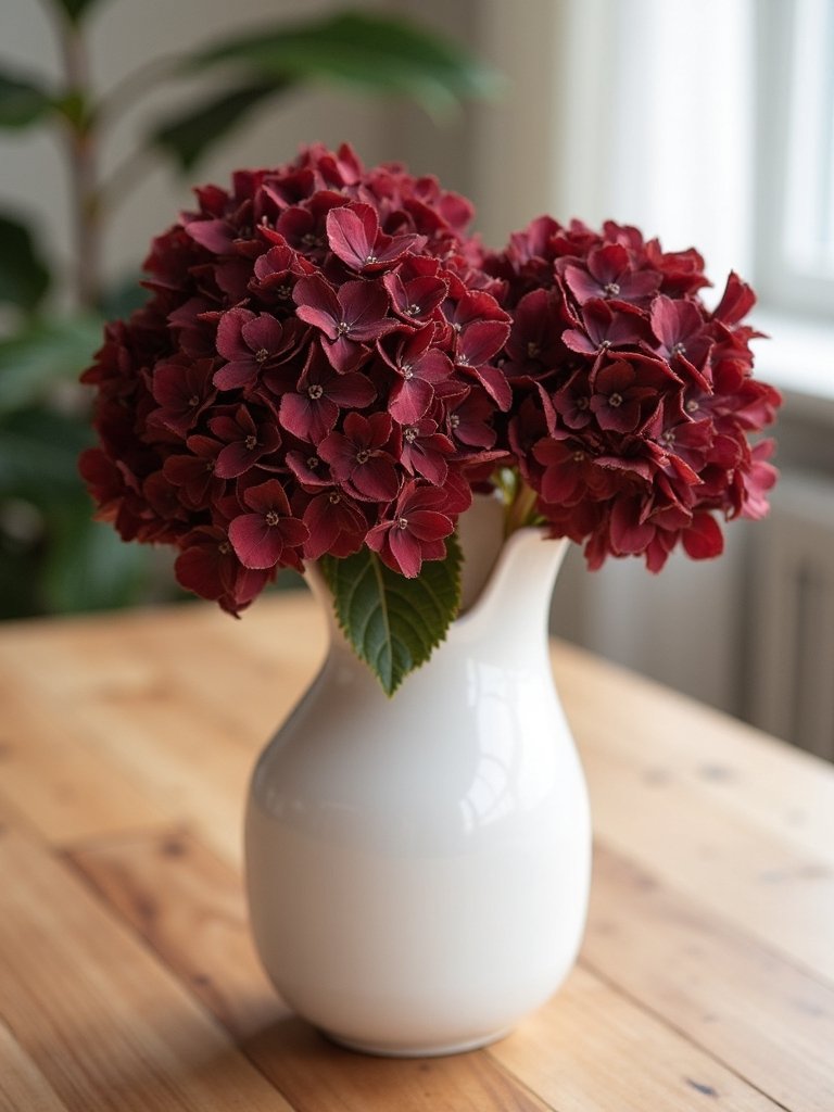 hydrangeas for minimalist centerpieces